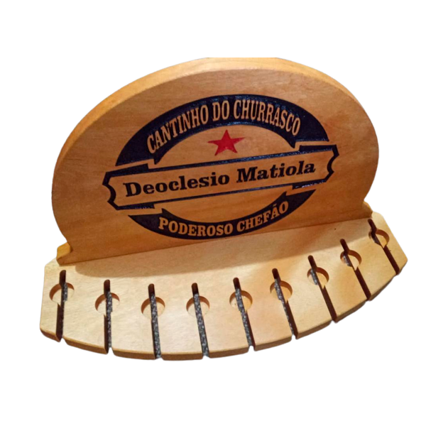 Aprimore seu churrasco com o Suporte de Espeto Ma Art CNC: a combinação perfeita de praticidade e estilo para uma experiência gourmet excepcional.